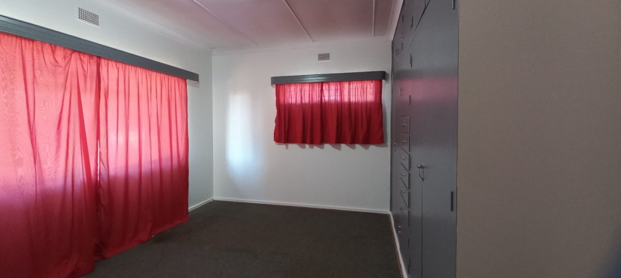 3 Bedroom Property for Sale in Songloed North West